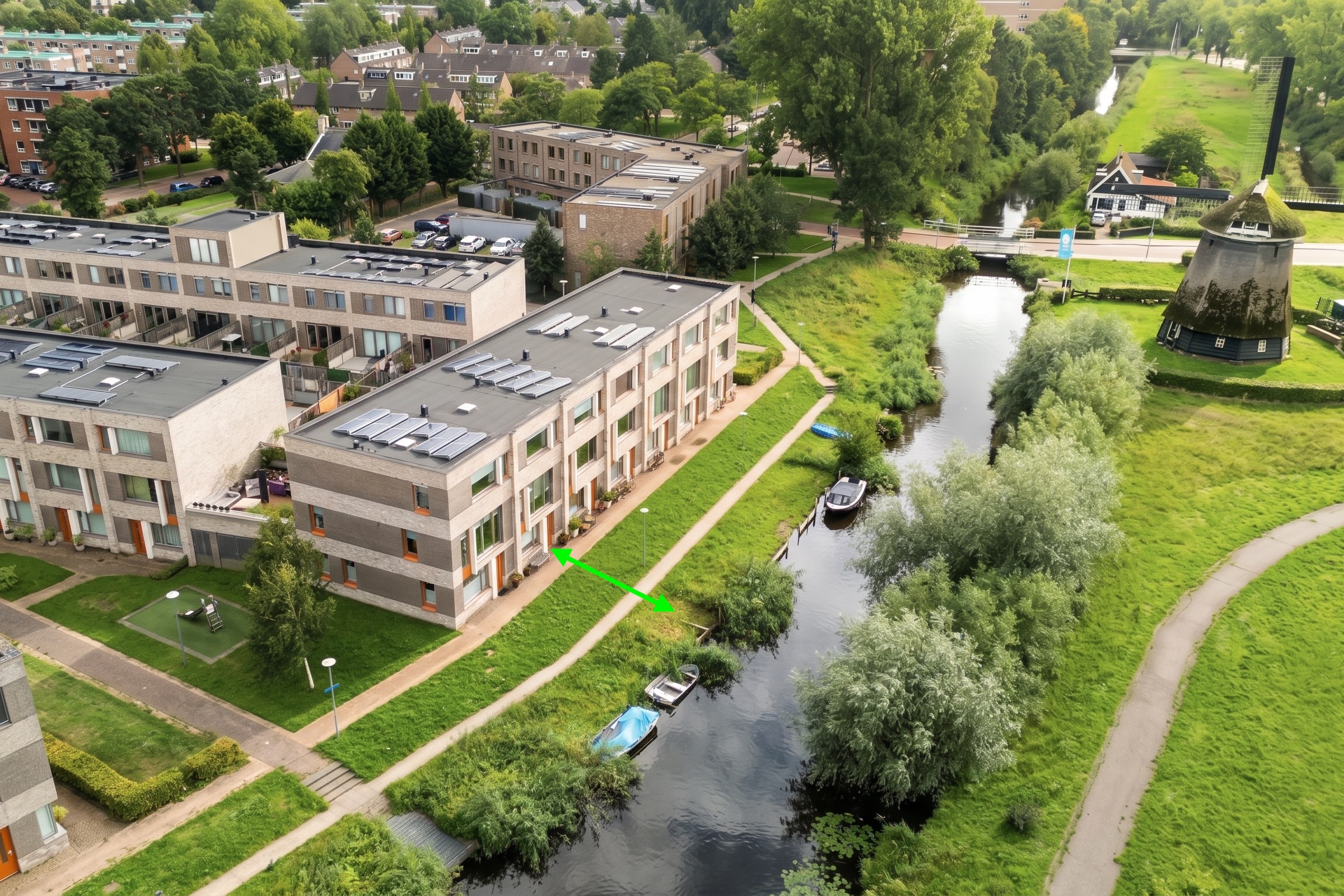 Tussenwoning te koop: Van der Astpad 11, Alkmaar