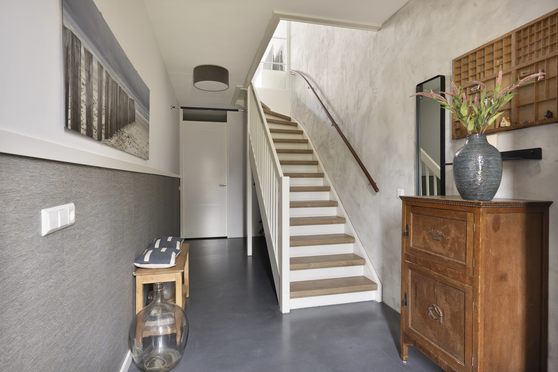 Tussenwoning te koop: Van der Astpad 11, Alkmaar